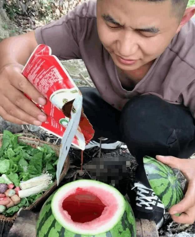 藏族网红吃瓜是谁发明的,揭秘这一独特美食的发明者之谜
